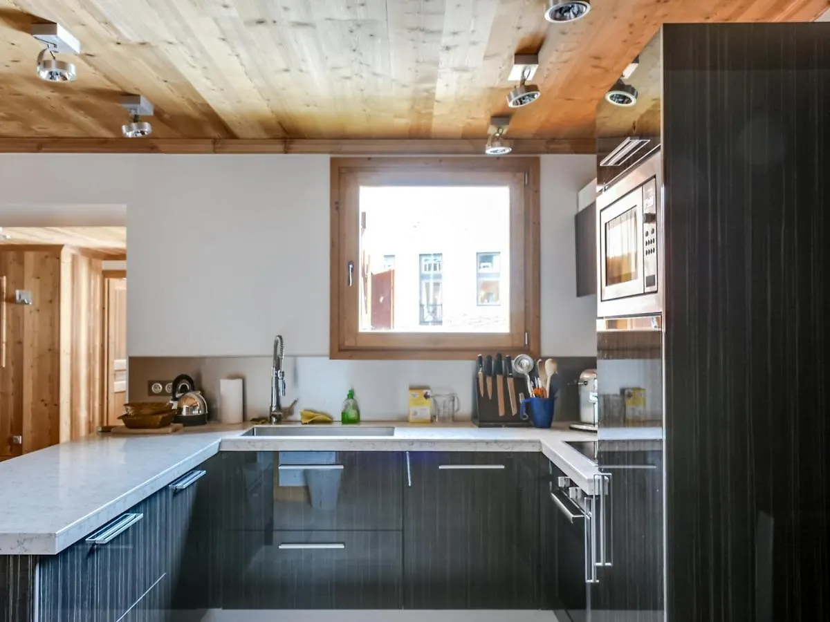Appartement Familial Renove A Val D'Isere, 120M², 4 Chambres, Proche Des Pistes, Parking Inclus - Fr-1-567-29 0*, Val-d'Isere